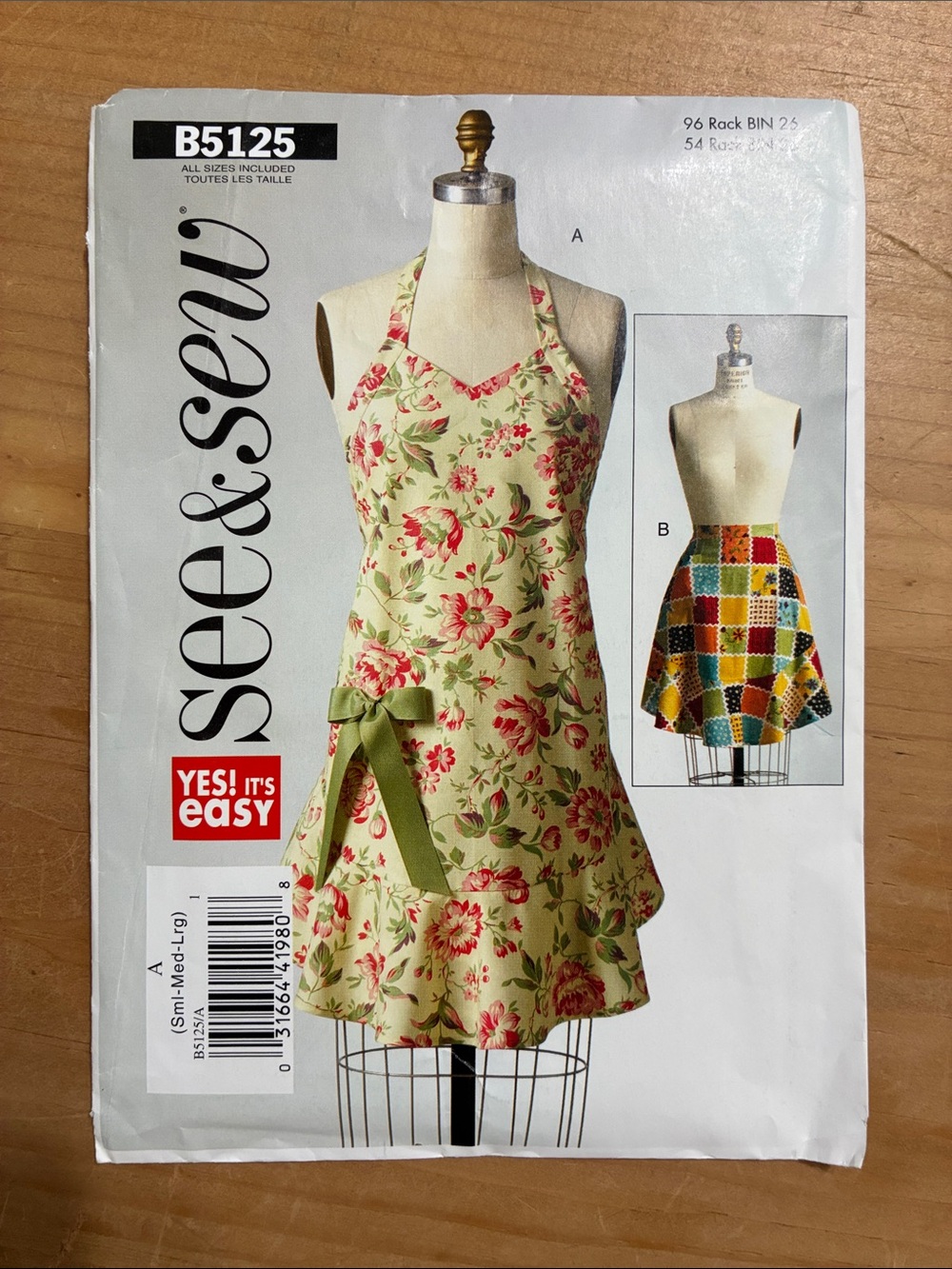 Butterick Sewing Pattern Halter Apron with Waist Tie